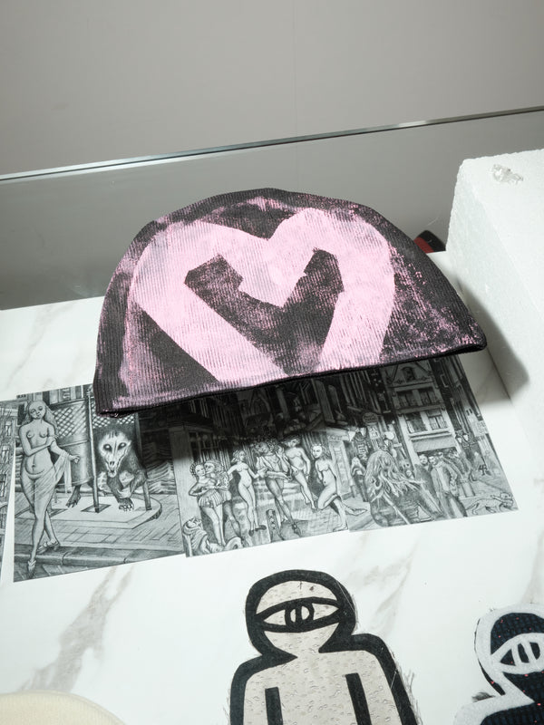 Robin Rosbak Heart Beanie – front view – by Robin Rosbak – Dream Unit Amsterdam